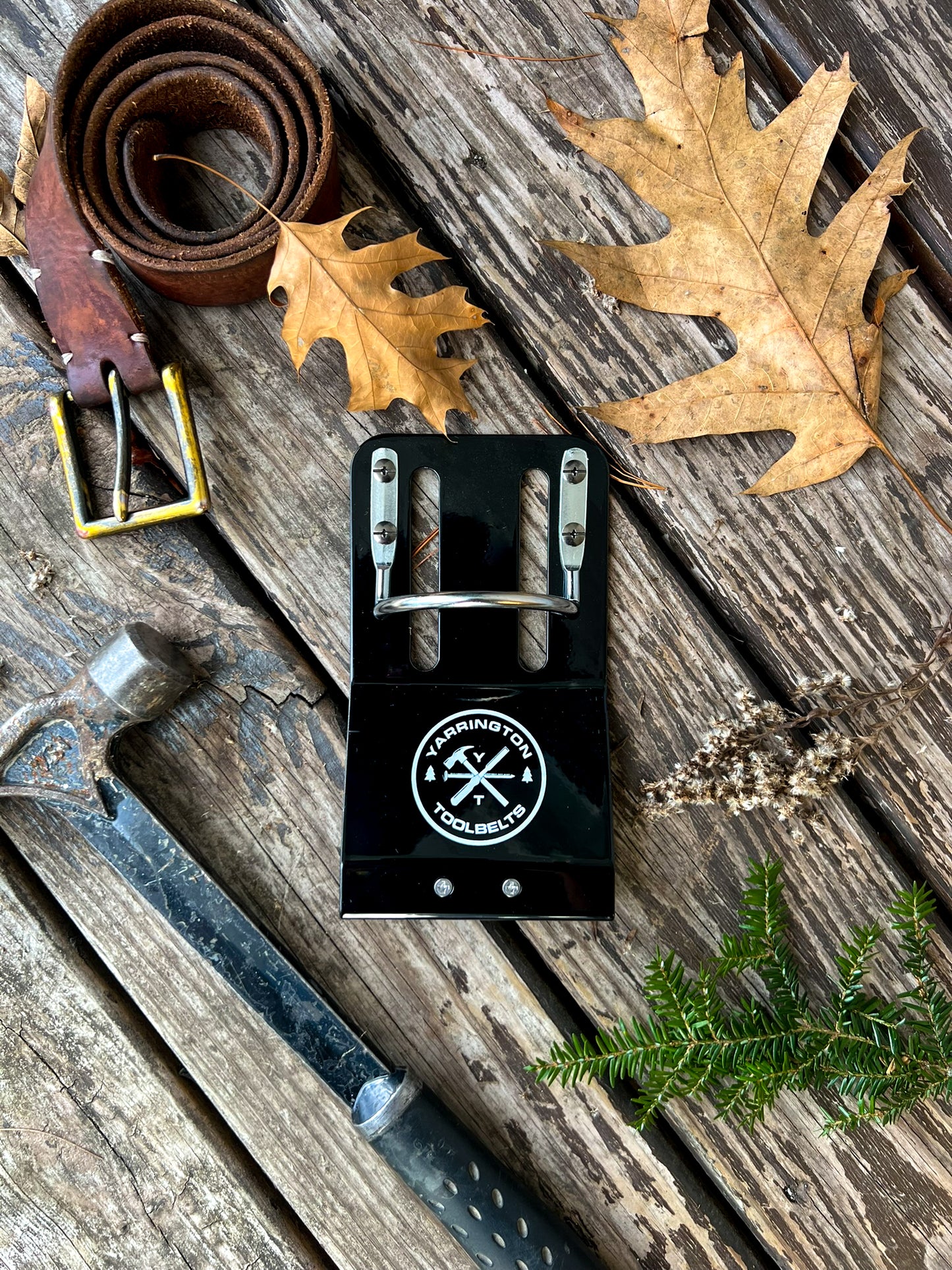 THE HAMMER LOCKER